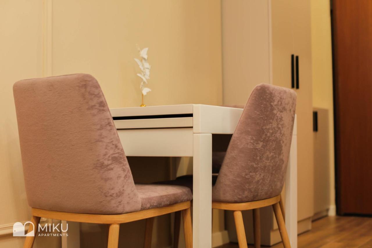 Miku Apartment - Perfect 1Bedroom At Komuna E Parisit Tiranë Eksteriør bilde