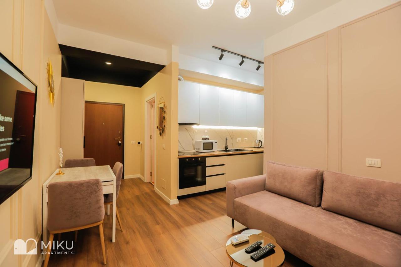 Miku Apartment - Perfect 1Bedroom At Komuna E Parisit Tiranë Eksteriør bilde