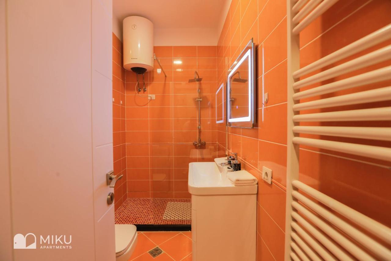Miku Apartment - Perfect 1Bedroom At Komuna E Parisit Tiranë Eksteriør bilde