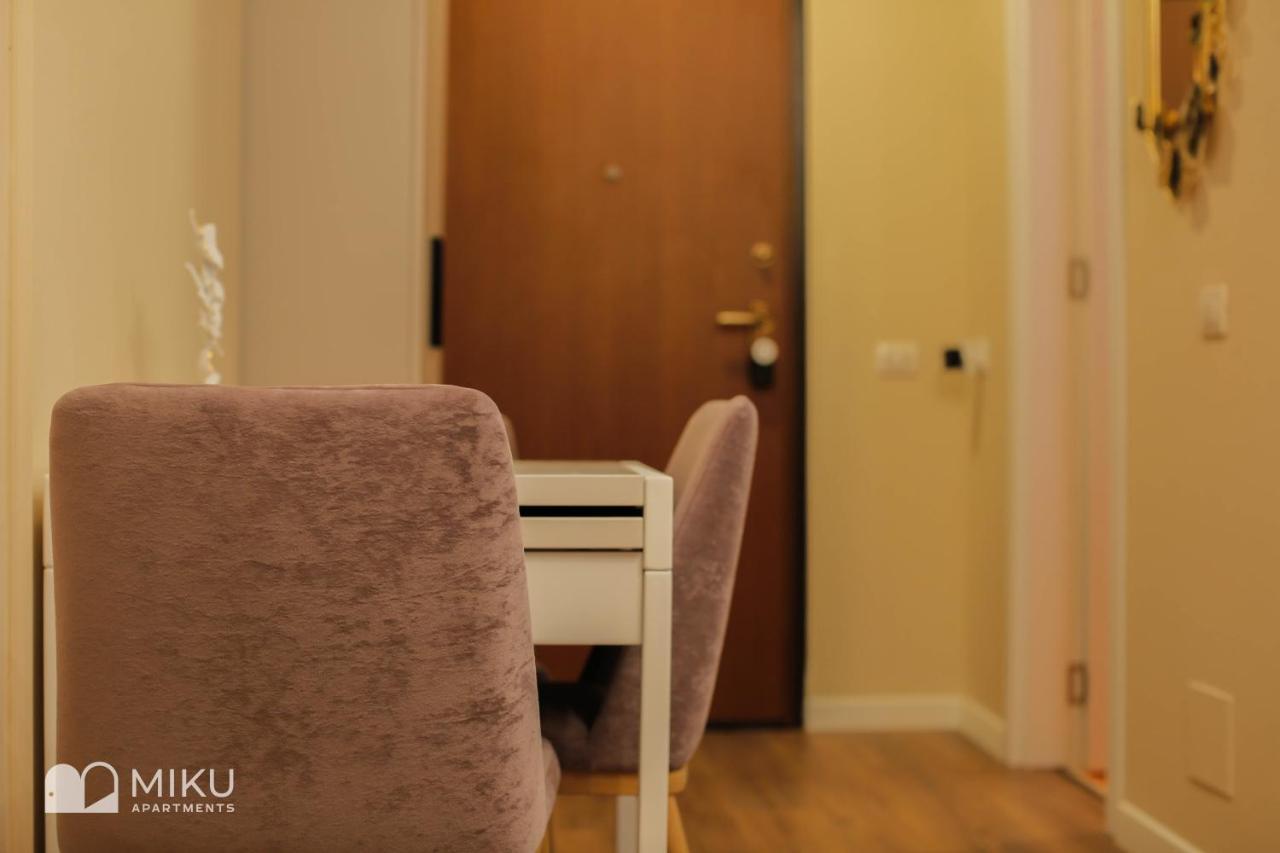 Miku Apartment - Perfect 1Bedroom At Komuna E Parisit Tiranë Eksteriør bilde