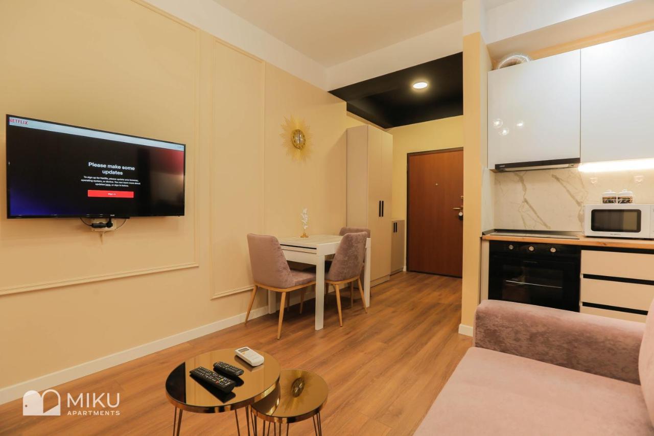 Miku Apartment - Perfect 1Bedroom At Komuna E Parisit Tiranë Eksteriør bilde