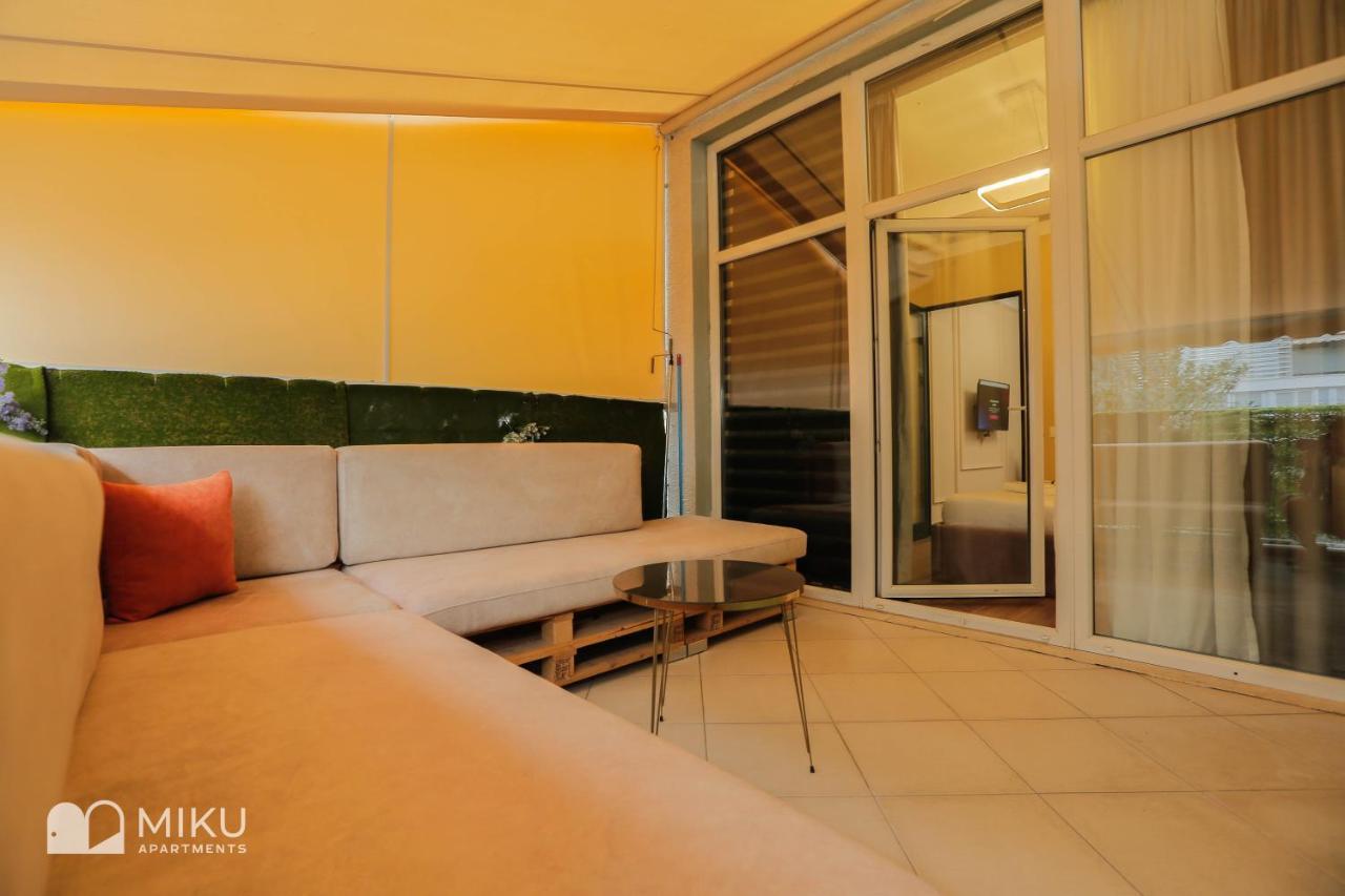 Miku Apartment - Perfect 1Bedroom At Komuna E Parisit Tiranë Eksteriør bilde